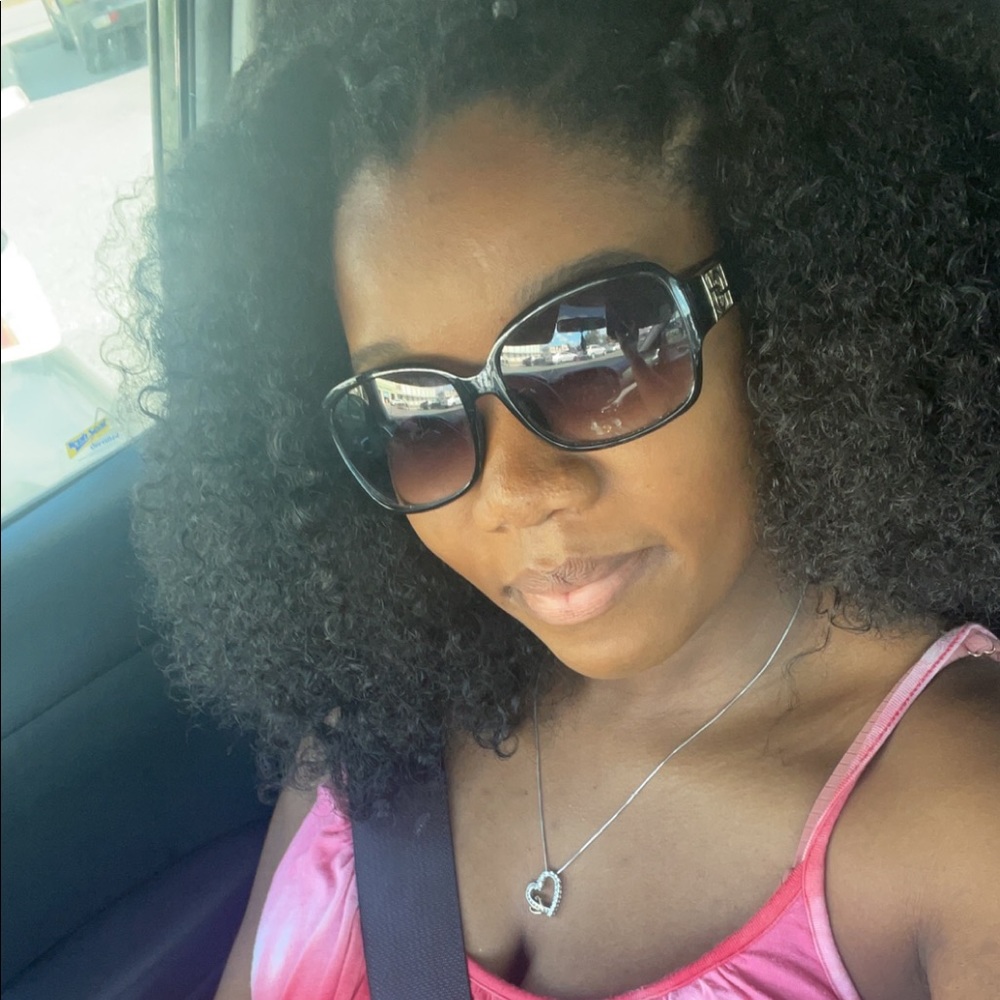 Meet your Posher, Tamia